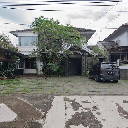 Imelda Residence Setrasari Redpartner Bandung Eksteriør billede
