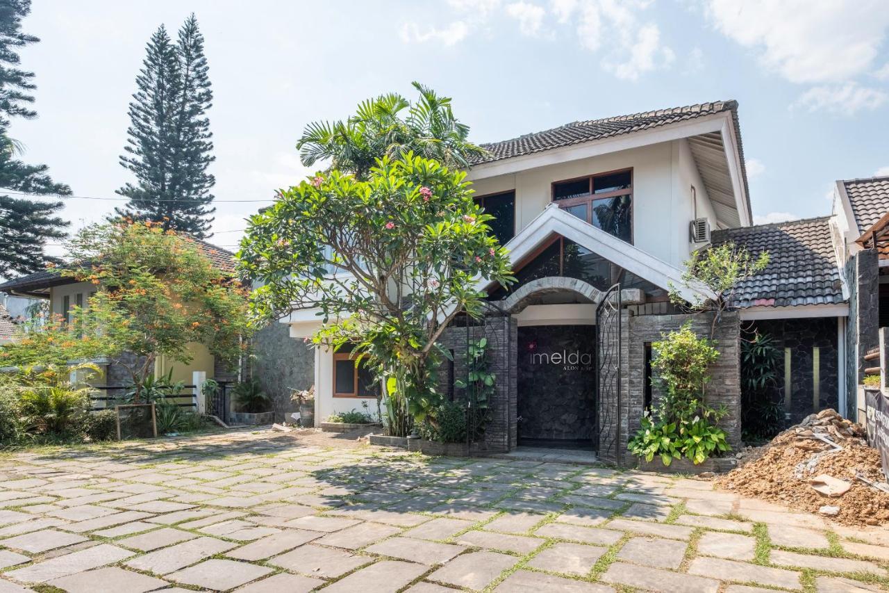 Imelda Residence Setrasari Redpartner Bandung Eksteriør billede