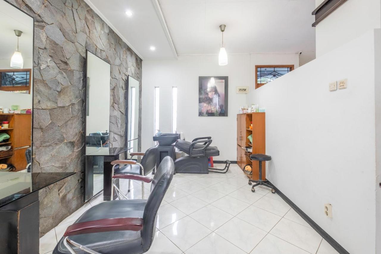 Imelda Residence Setrasari Redpartner Bandung Eksteriør billede