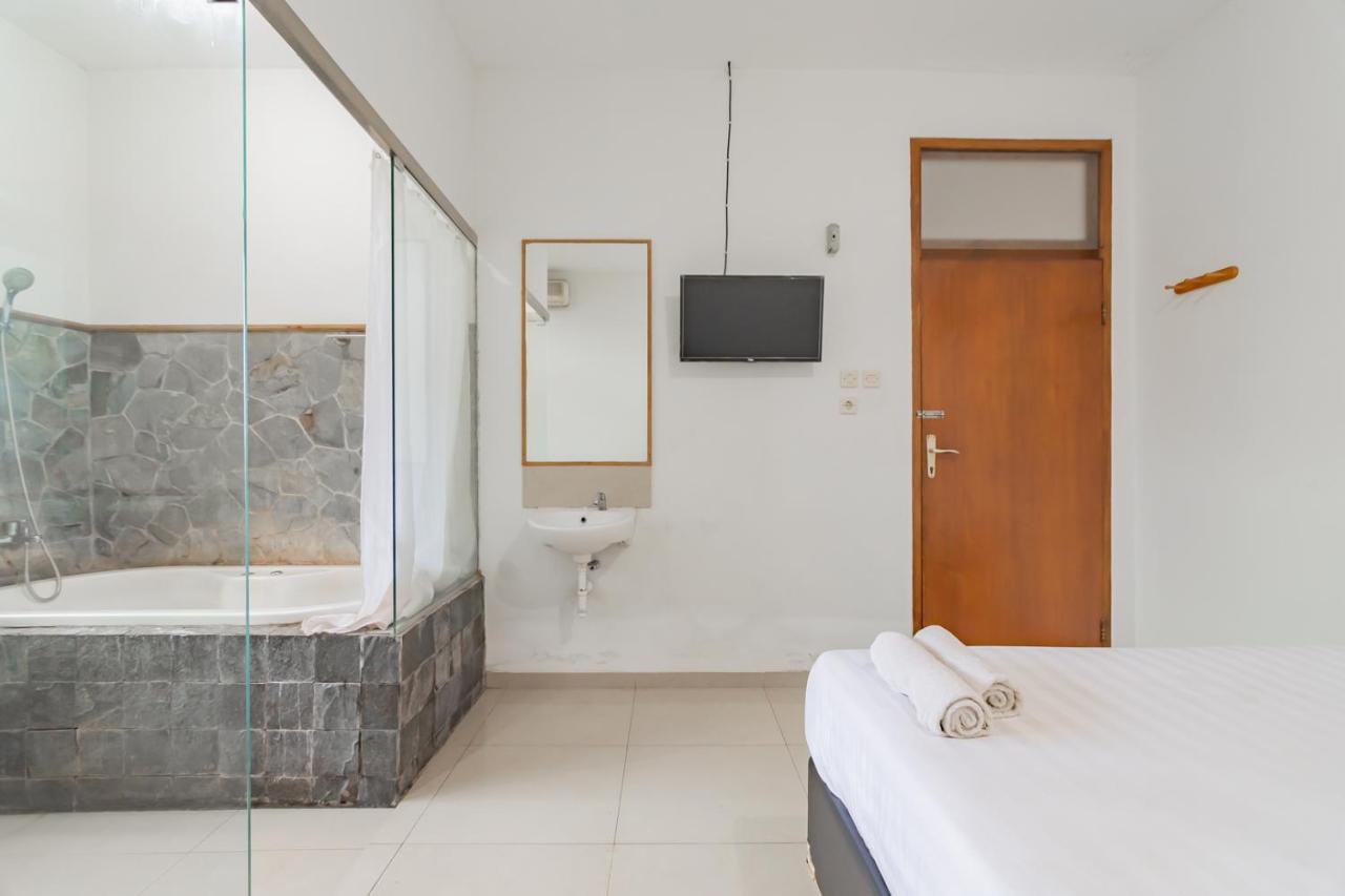 Imelda Residence Setrasari Redpartner Bandung Eksteriør billede